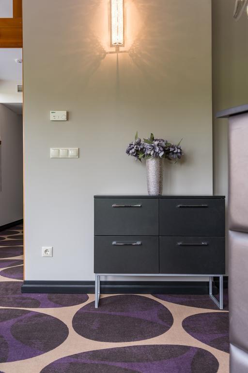 Victoria Garden Hotel Es Etterem Ньиредьхаза Экстерьер фото