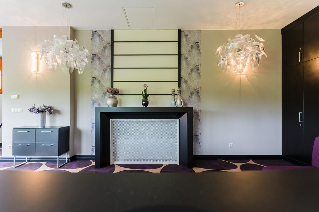 Victoria Garden Hotel Es Etterem Ньиредьхаза Экстерьер фото