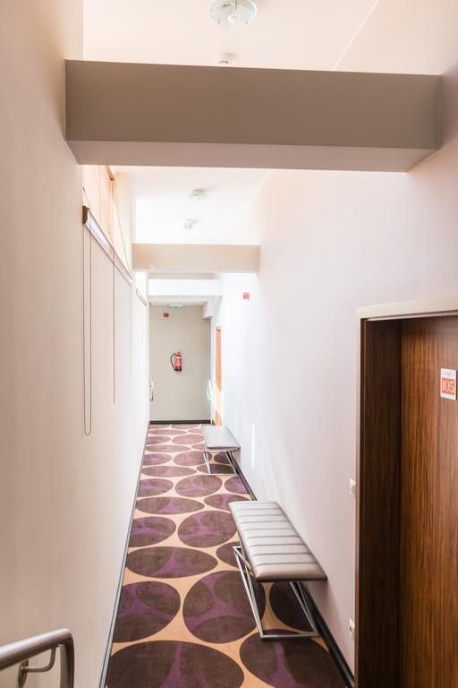 Victoria Garden Hotel Es Etterem Ньиредьхаза Экстерьер фото