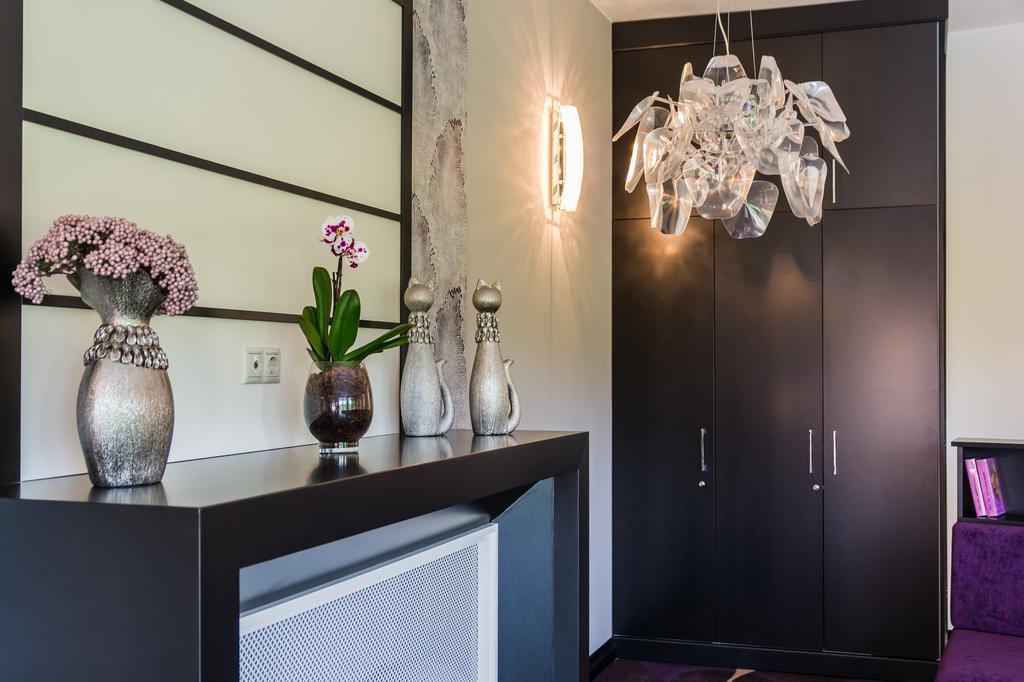 Victoria Garden Hotel Es Etterem Ньиредьхаза Экстерьер фото